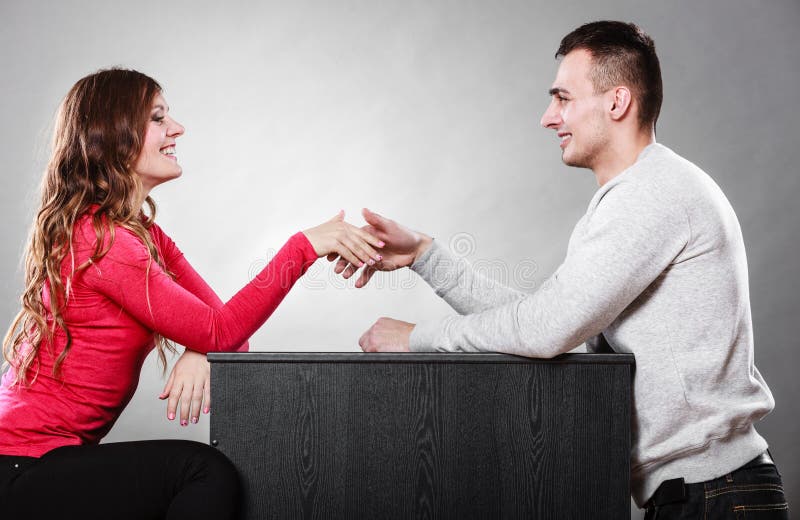 dating handshake)