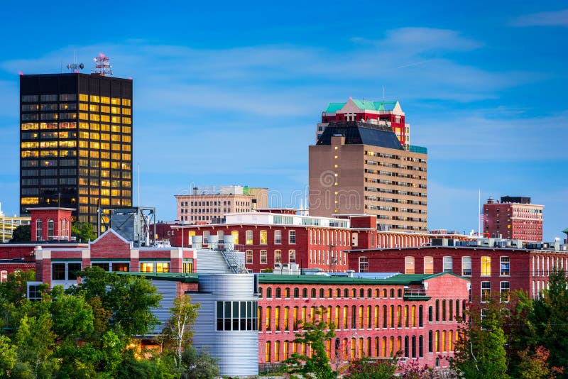 Manchester, orizzonte di New Hampshire fotografia stock Manchester, orizzonte di New Hampshire fotografia stock