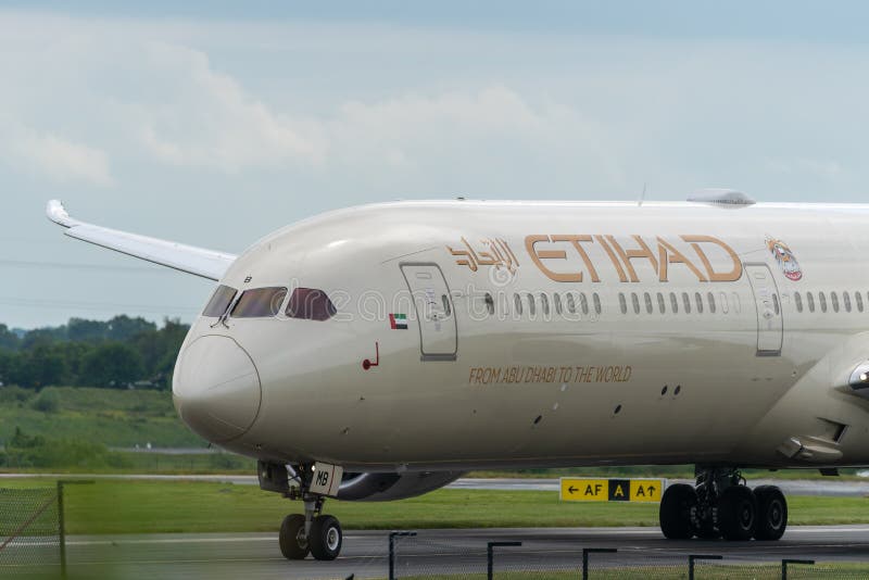 Uk 30. Ey-66 Etihad. Ey-065 Etihad. Etihad Ey 460. Etihad Formula 787.