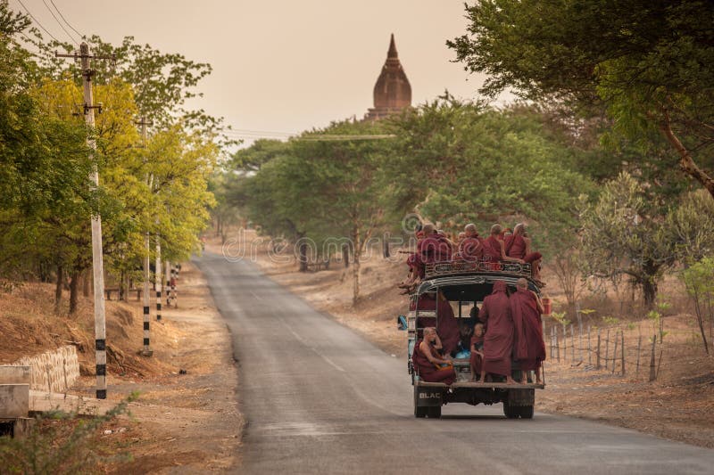 MANDALAY, MYANMAR, MAY 4: unidentified Burmese monks in a truck royalty free stock photo MANDALAY, MYANMAR, MAY 4: unidentified Burmese monks in a truck royalty free stock photo