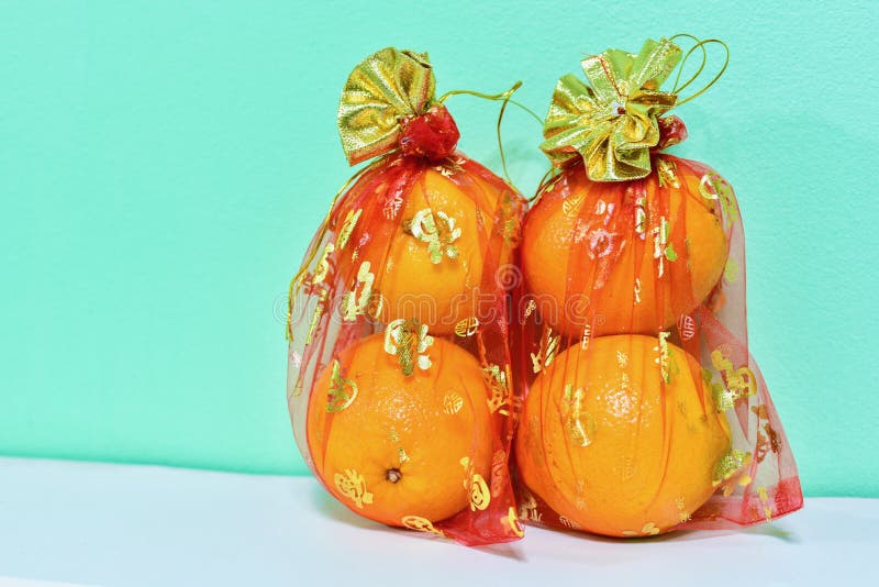 Group Of Oranges In Net Bag Stock Image - Image of grid, food: 7111839