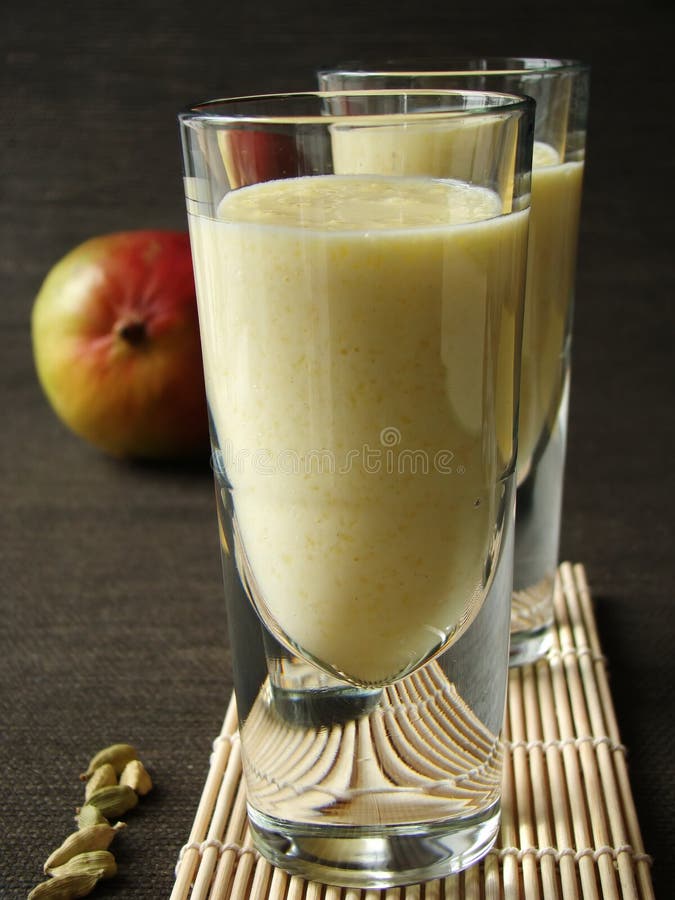 Mango Lassi fotografía de archivo Mango Lassi fotografía de archivo