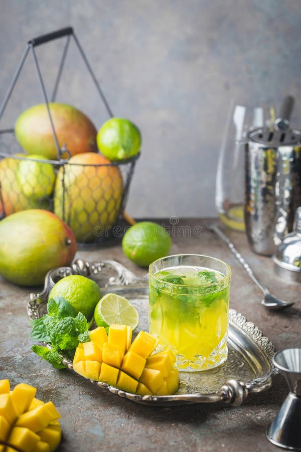 Mango mint mojito cocktail stock image. Image of healthy 140281295