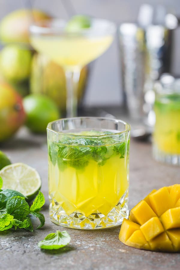 Mango mint mojito cocktail stock image. Image of lemon 149595725