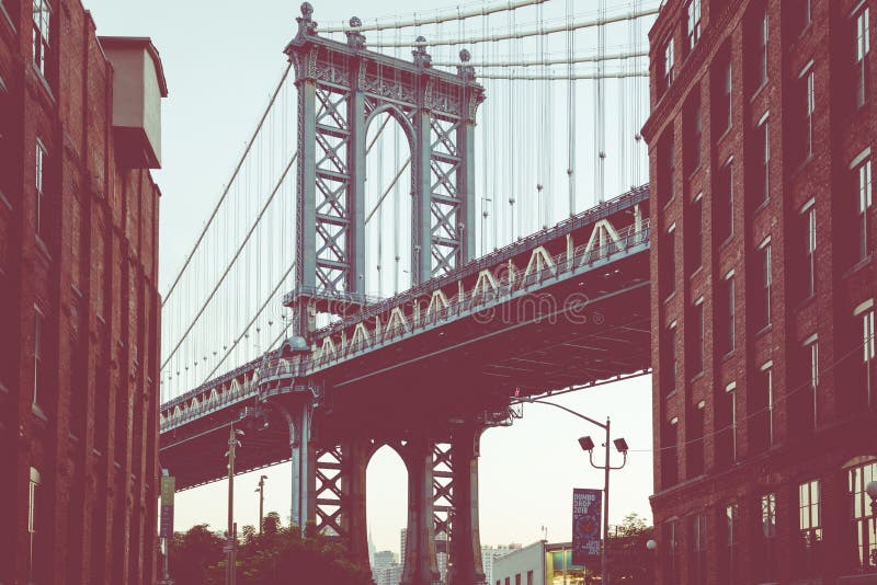 Manhattan-Brücke gesehen von Dumbo, Brooklyn, New York City, USA lizenzfreie stockbilder Manhattan-Brücke gesehen von Dumbo, Brooklyn, New York City, USA lizenzfreie stockbilder