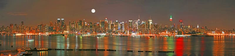 Manhattan panaroma skyline