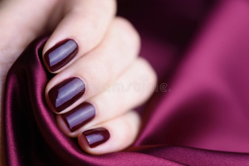 On The Burgundy Nail Polish Manicure Trend 2021
