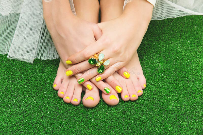manicure pedicure стоковая фотография rf manicure pedicure стоковая фотография rf