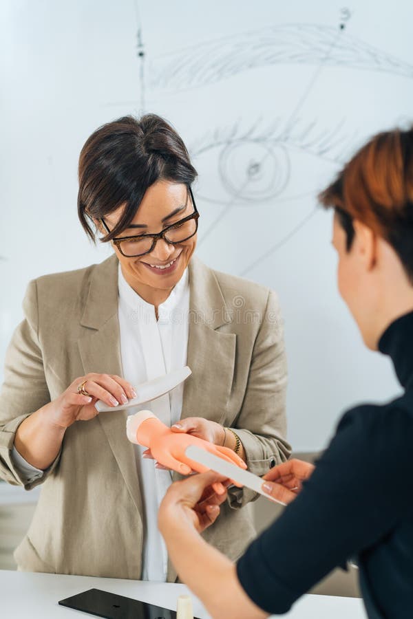 Generic Mannequin Training Hand For Nail Art