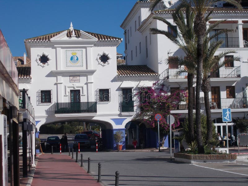 Port de Duquesa, Spain editorial photography. Image of repair 37616312