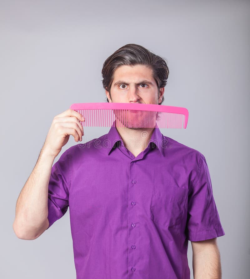 Kamm Stockfotos und Bilder - Laden Sie 101,326 lizenzfreie Fotos herunter