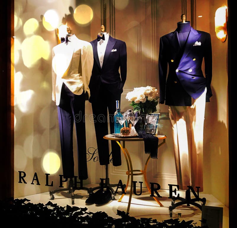 Mannequin male in beautiful business suit, standing dummy in shop window with bow tie on neck stock images Mannequin male in beautiful business suit, standing dummy in shop window with bow tie on neck stock images