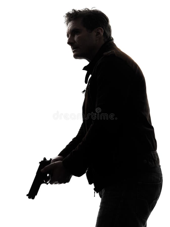 Mannmörderpolizist, der Gewehrschattenbild hält