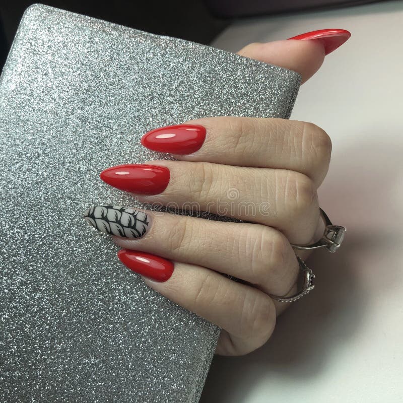 10 Most Amazing Nail Design Ideas Trending on Pinterest  Manicura de uñas  Manicura Uñas decoradas rojas