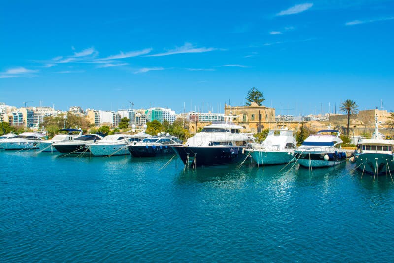 manoel island yacht marina