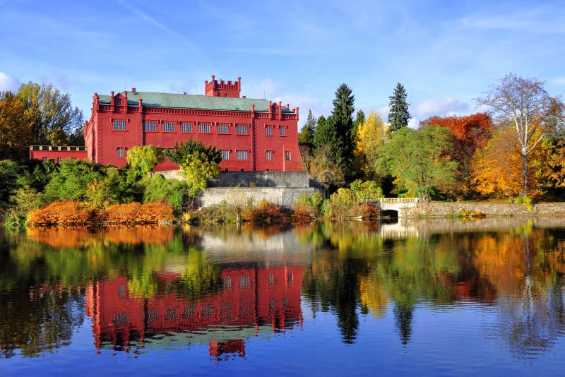 Manor house Klasterec nad Ohri