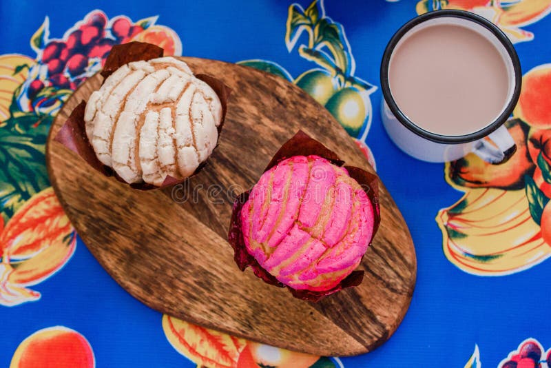 Manteconchas, sweet mexican bread, traditional bakery in Mexico, Mexican pastries concha