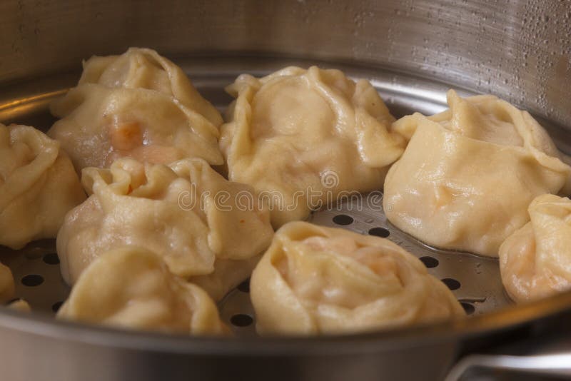 Manti z dyniowym veggie, zdrowy jedzenie, dekatyzujący fotografia stock Manti z dyniowym veggie, zdrowy jedzenie, dekatyzujący fotografia stock