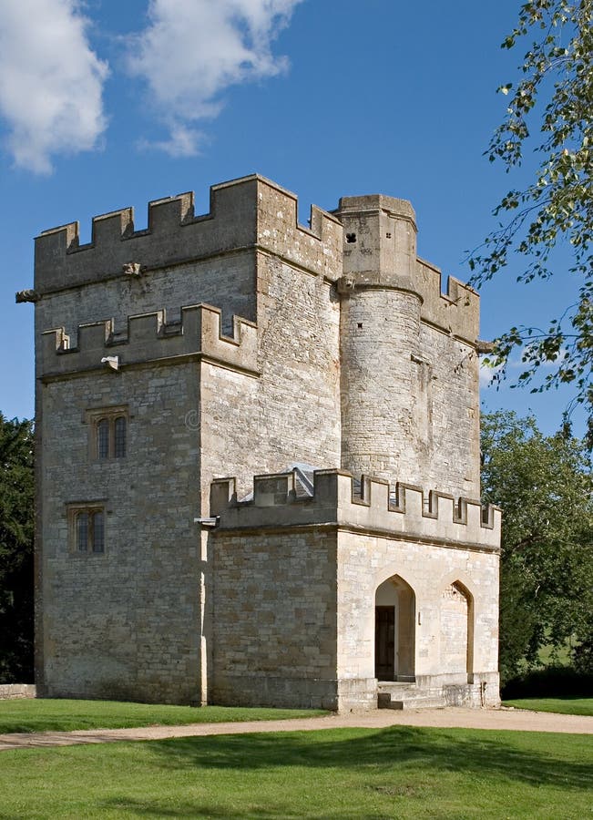Mantiene del castillo imágenes de archivo libres de regalías Mantiene del castillo imágenes de archivo libres de regalías