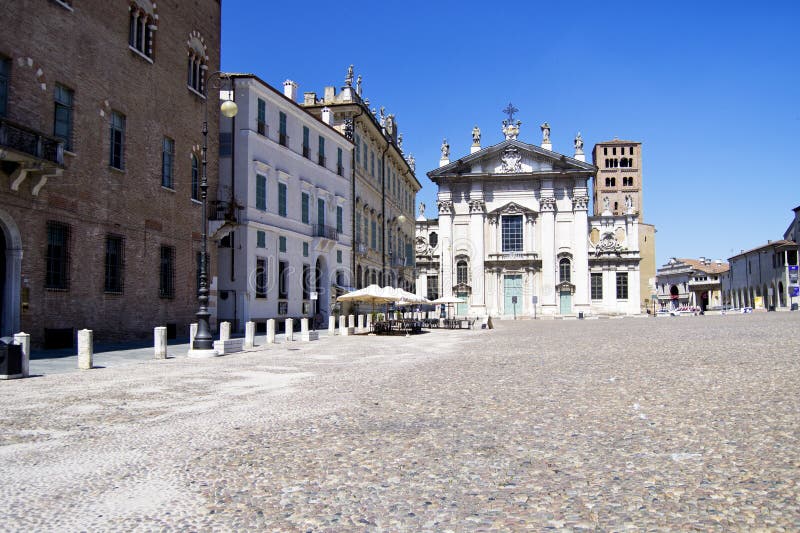 Mantova capitale del regno di reinassance della famiglia di Gonzaga, in Italia del Nord fotografia stock libera da diritti Mantova capitale del regno di reinassance della famiglia di Gonzaga, in Italia del Nord fotografia stock libera da diritti