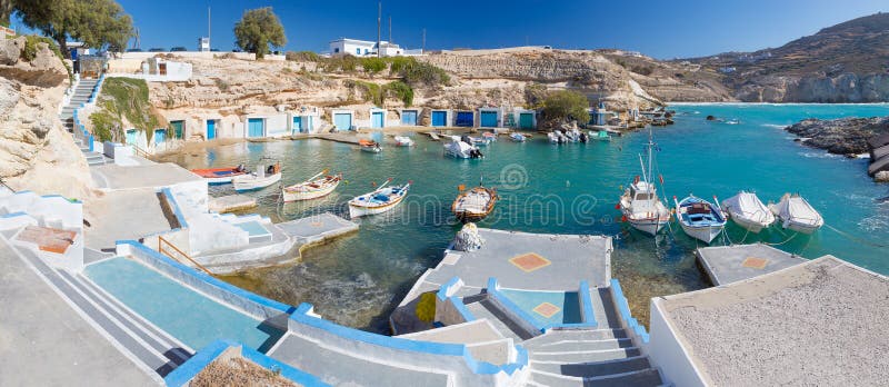 Mantrakia, Milos isla, Cícladas, Grecia fotografía de archivo libre de regalías Mantrakia, Milos isla, Cícladas, Grecia fotografía de archivo libre de regalías