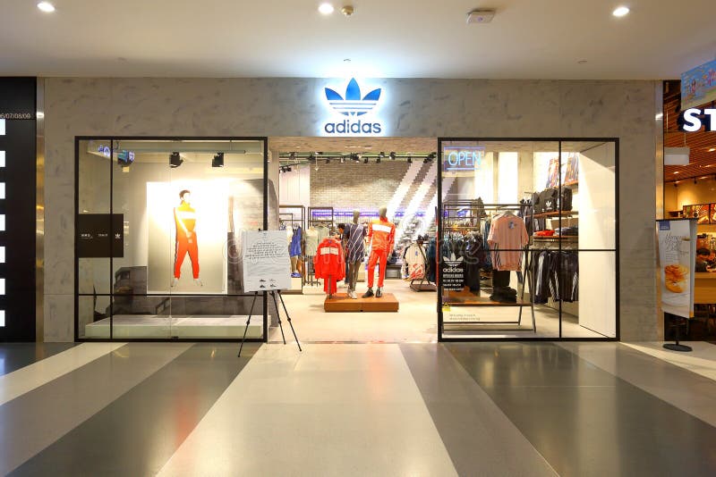 adidas store fountain gate