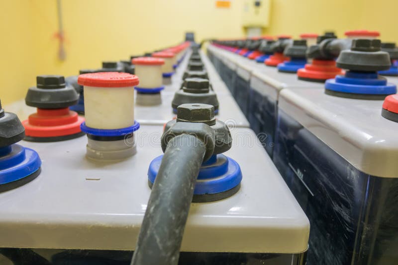 Cables for Batteries with the Positive and Negative Terminals on a