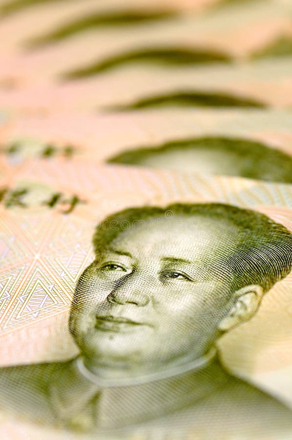 You can see Mao Zedong (Mao Ce Tung) on the smallest (one yuan) chinese banknote. You can see Mao Zedong (Mao Ce Tung) on the smallest (one yuan) chinese banknote.