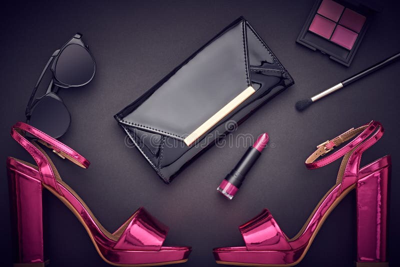 Maquillage de cosmétique de mode Accessoires de femme de conception photos libres de droits Maquillage de cosmétique de mode Accessoires de femme de conception photos libres de droits