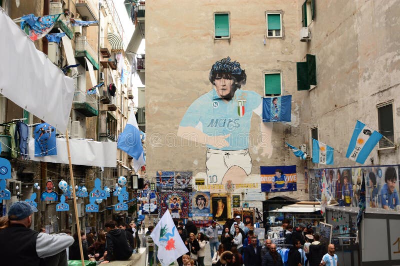 1,517 Maradona Mural Stock Photos, High-Res Pictures, and Images - Getty  Images