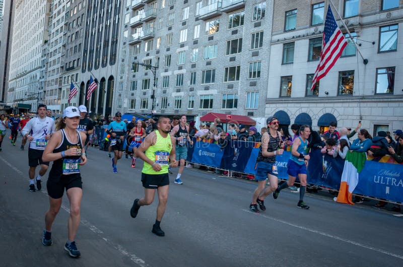 marathon-annuel-de-new-york-city-photo-stock-ditorial-image-du-mouvement-aptitude-130764773