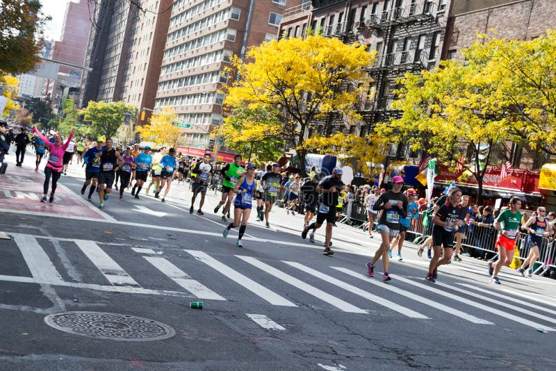 Marathon Runners Along First Avenue In The Nyc Marathon 2016 Editorial Image Image Of Athletes 