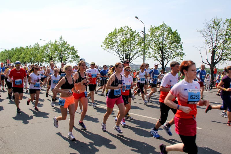 Maratona 2013 di Riga fotografia stock libera da diritti Maratona 2013 di Riga fotografia stock libera da diritti
