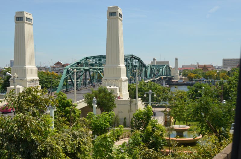Marca de tierra conmemorativa de Bangkok del puente Tailandia imágenes de archivo libres de regalías Marca de tierra conmemorativa de Bangkok del puente Tailandia imágenes de archivo libres de regalías