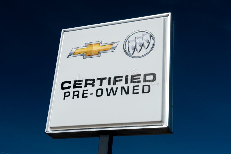 Comerciante De Automóveis De Passageiros, Com Certificação Chevrolet. Com  Problemas De Oferta, a Chevy Está Comprando E Vendendo M Imagem Editorial -  Imagem de motores, negociante: 243792010