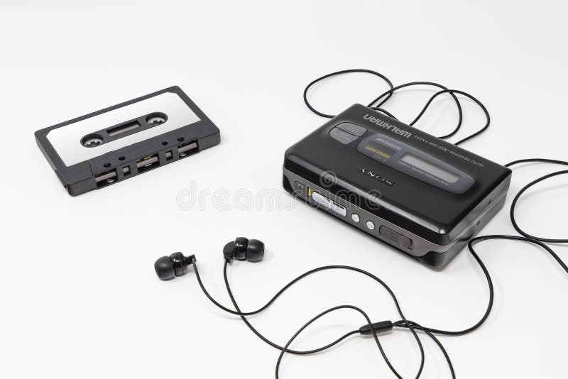 Vintage 90s Sony AM/FM, Tape, Walkman