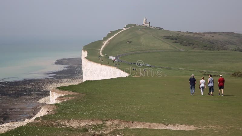 Marchez le chemin au phare de Belle Tout entre le cap Bévésiers et sept soeurs le Sussex est