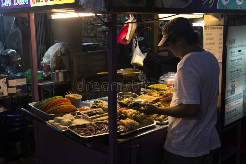 Marché de nourriture de nuit à Penang, Malaisie images stock Marché de nourriture de nuit à Penang, Malaisie images stock