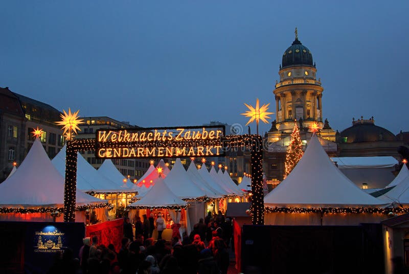 Marché Gendarmenmarkt de Noël de Berlin image libre de droits Marché Gendarmenmarkt de Noël de Berlin image libre de droits