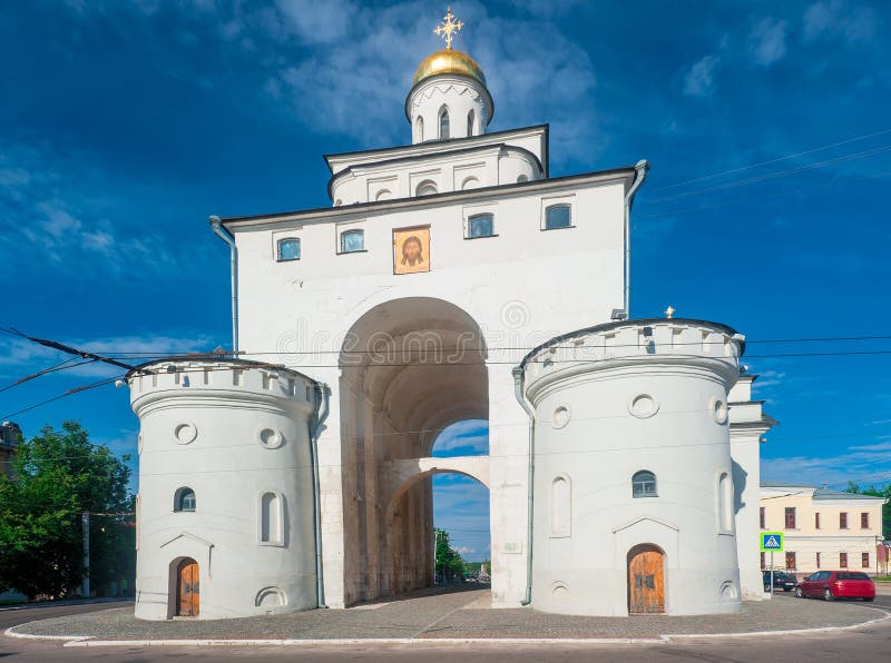 Marco - Golden Gate em Vladimir, Rússia imagem de stock royalty free Marco - Golden Gate em Vladimir, Rússia imagem de stock royalty free