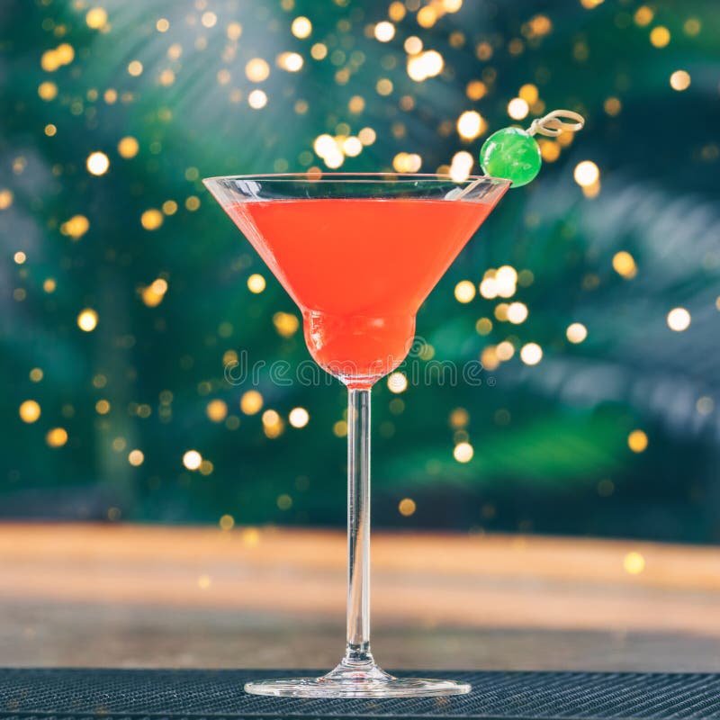 Margarita de fraise au stand de barre Concept de luxe de vacances Bokeh de fête de célébration de vacances image libre de droits Margarita de fraise au stand de barre Concept de luxe de vacances Bokeh de fête de célébration de vacances image libre de droits