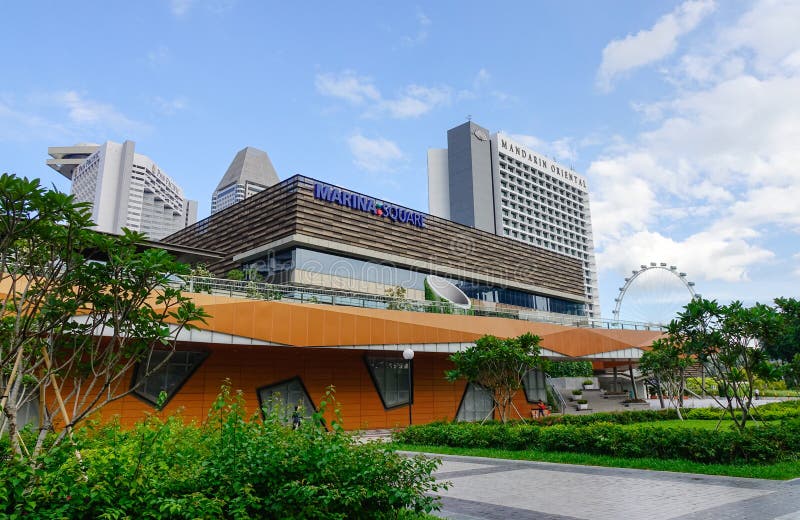 Marina Square at night editorial stock image. Image of singapore 42647919