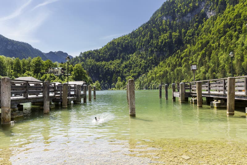 Marina sur le lac Konigssee photo stock Marina sur le lac Konigssee photo stock