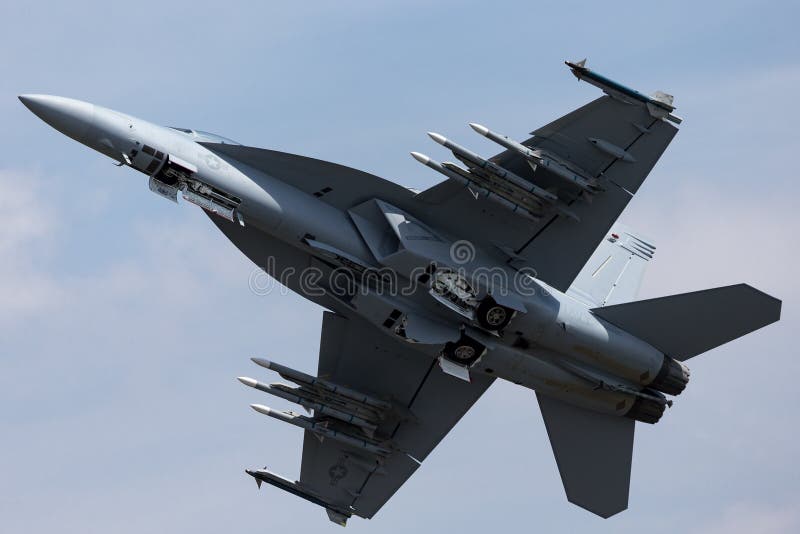 Marine-Boeings F/A-18F Vereinigter Staaten hornisse Supermulitrole Kampfflugzeug stockbild Marine-Boeings F/A-18F Vereinigter Staaten hornisse Supermulitrole Kampfflugzeug stockbild