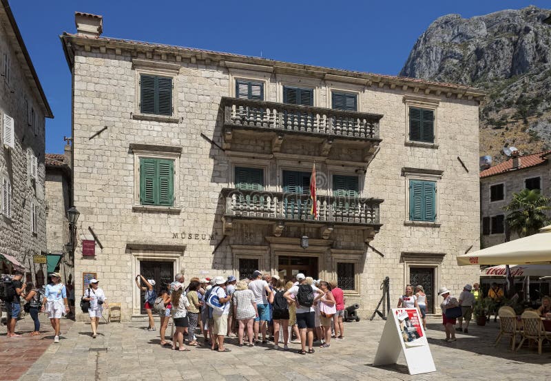 Maritimt museum i Kotor arkivbilder Maritimt museum i Kotor arkivbilder