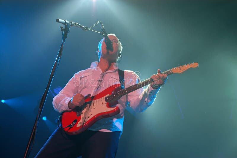 Mark Knopfler - Dire Straits - in his tour in Europe - Lisbon 2005 - Editorial no release required