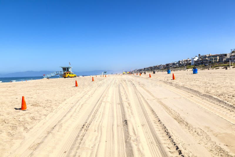 Marked way at the beach for the cars of the life guard