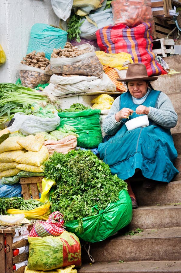 Market in Cusco, Peru editorial photography. Image of colorful 64209027