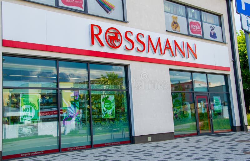 Rossmann drug store – Stock Editorial Photo © defotoberg #85659182