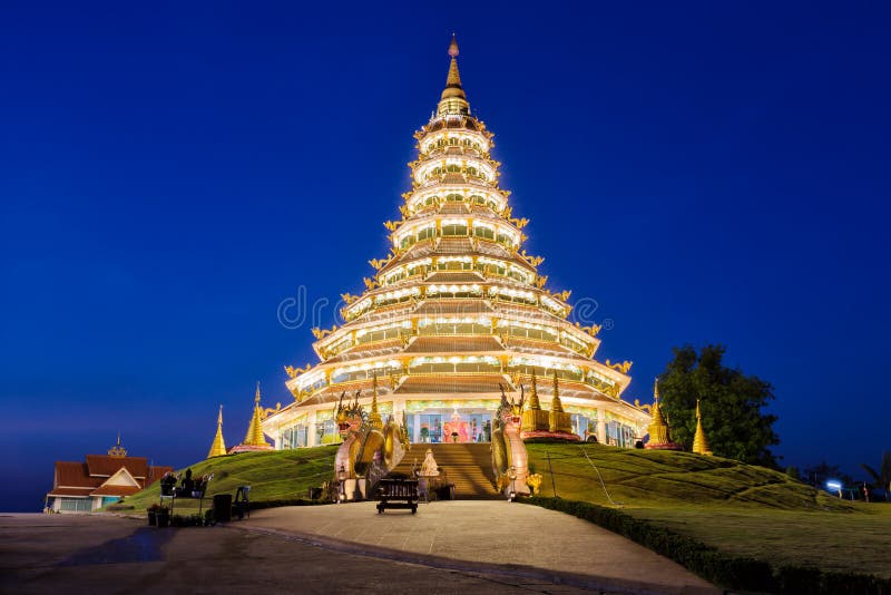 Markstein-Tempel wat hyua Winkel- des Leistungshebelskang (chinesischer Tempel) Chiang Rai, T lizenzfreie stockbilder Markstein-Tempel wat hyua Winkel- des Leistungshebelskang (chinesischer Tempel) Chiang Rai, T lizenzfreie stockbilder